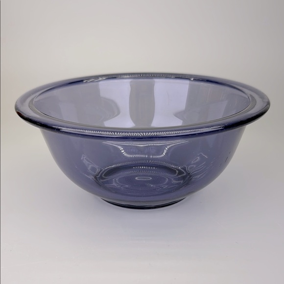 Purple Pyrex Mixing Bowl - Picture 1 of 6